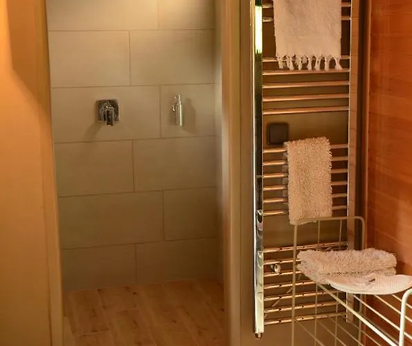 شاليه S Wellness Hutisko
